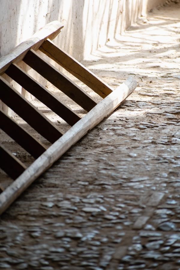 The ladder that caught my attention in the courtyard of Kashan Grand Mosque